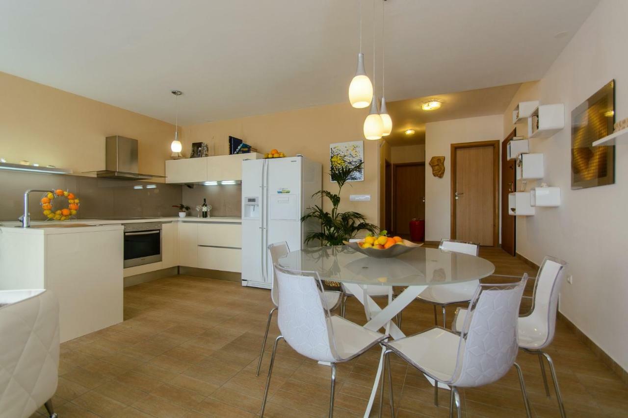 Sunrise App Apartment Trogir Bagian luar foto